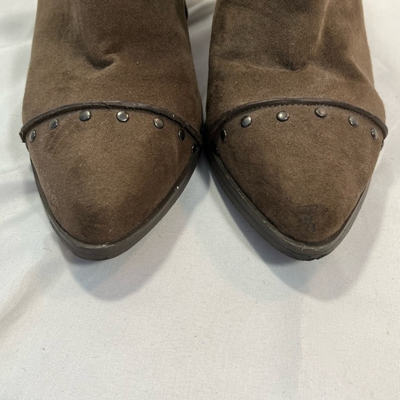 Report “JAEL” Brown Chunky Heeled Bootie - Picture 7 of 13